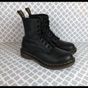 Dr Martens Pascal 8 eyelet